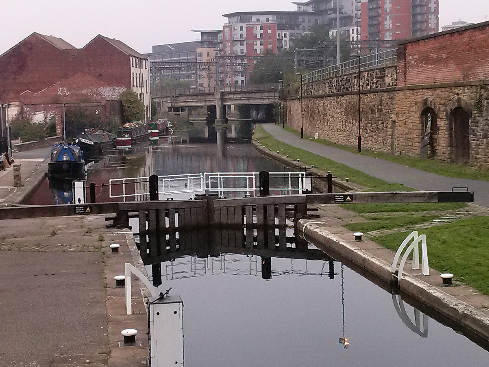 Leeds And Liverpool Canal Walking Holiday 58 Miles Of Great Walking